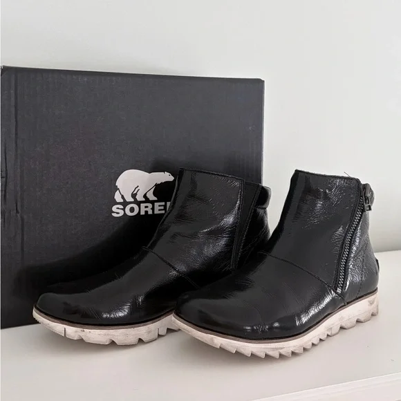 Sorel boots size 8 - Picture 6 of 12